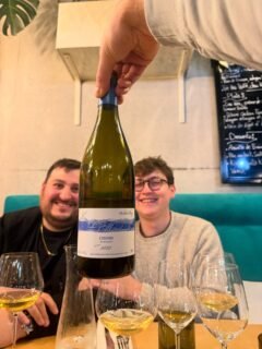 Merci la Loire 
Liberté et égalité johnny Hallyday