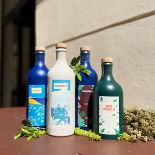 Quoi de mieux que le retour des beaux jours pour un apéro.. 
Des amis, quelque glaçons et après c’est à vous de choisir parmi ces beaux flacons de @bloomsoul.fr

L’abus d’alcool est dangereux pour la santé buvez avec modération