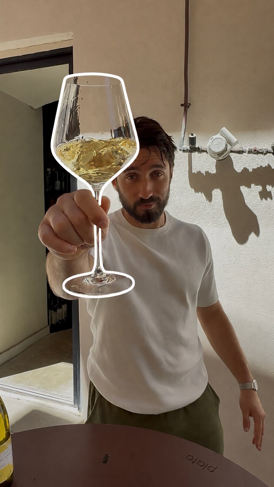 Il fait beau il fait chaud c’est l’heure de boire du Blanc !
Rosumarinu @domaine_santarmettu